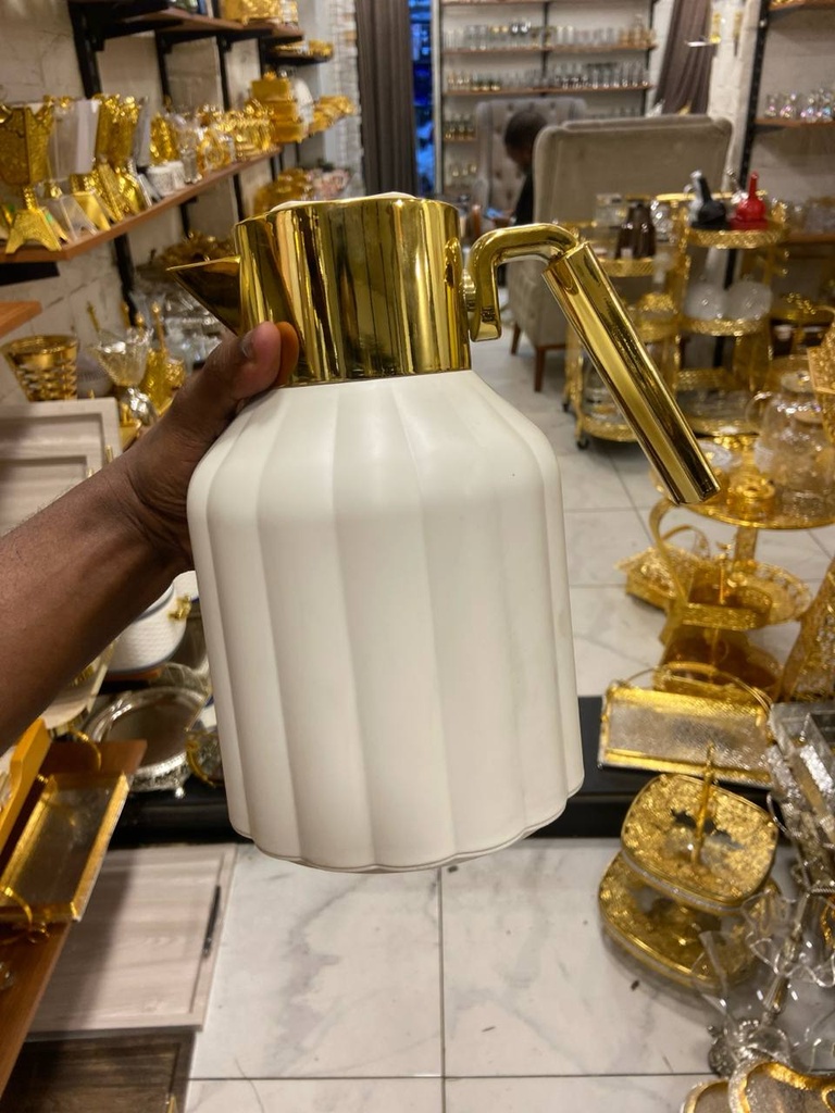 ترامس قطعة سويت مسطر