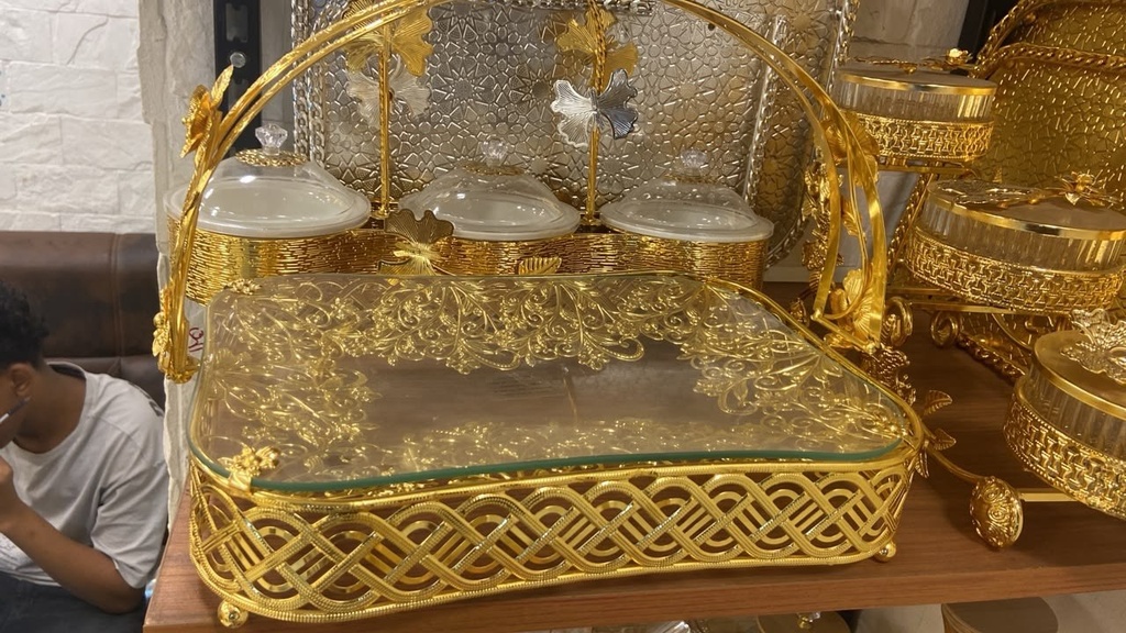 شيالة بي يد عزمي